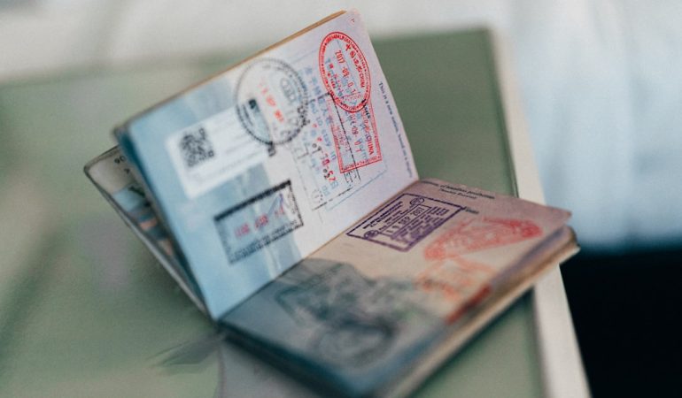 Carnet de voyage à remplir : marques, formats et méthodes